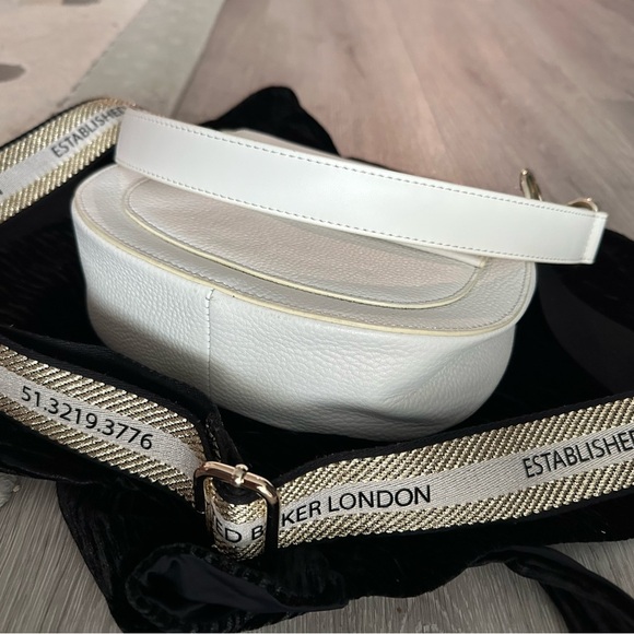 Ted Baker White Crossbody Bag Minimalist Design - Picture 4 of 8